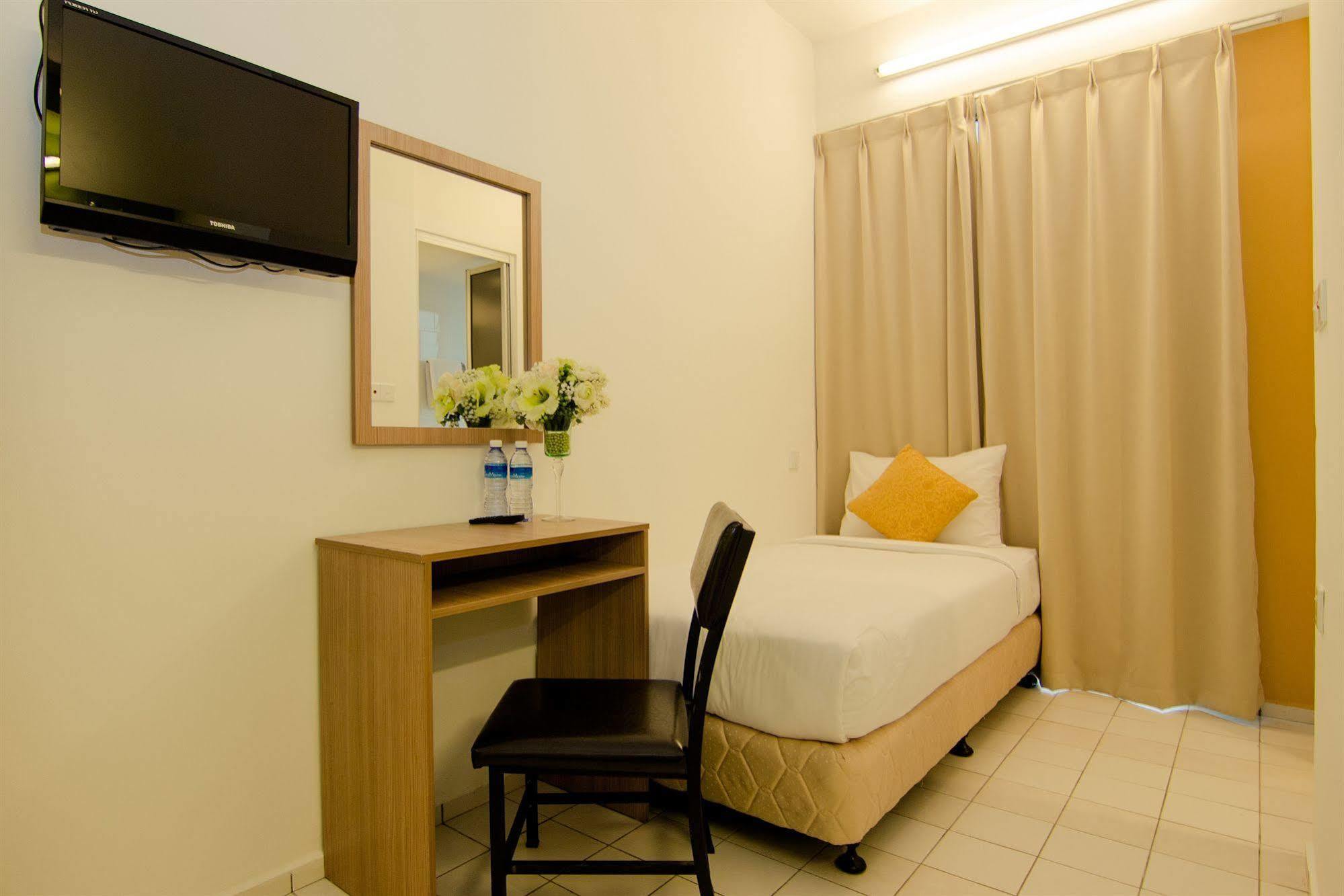 Oyo 90150 City Campus Lodge & Hotel Kuala Lumpur Esterno foto